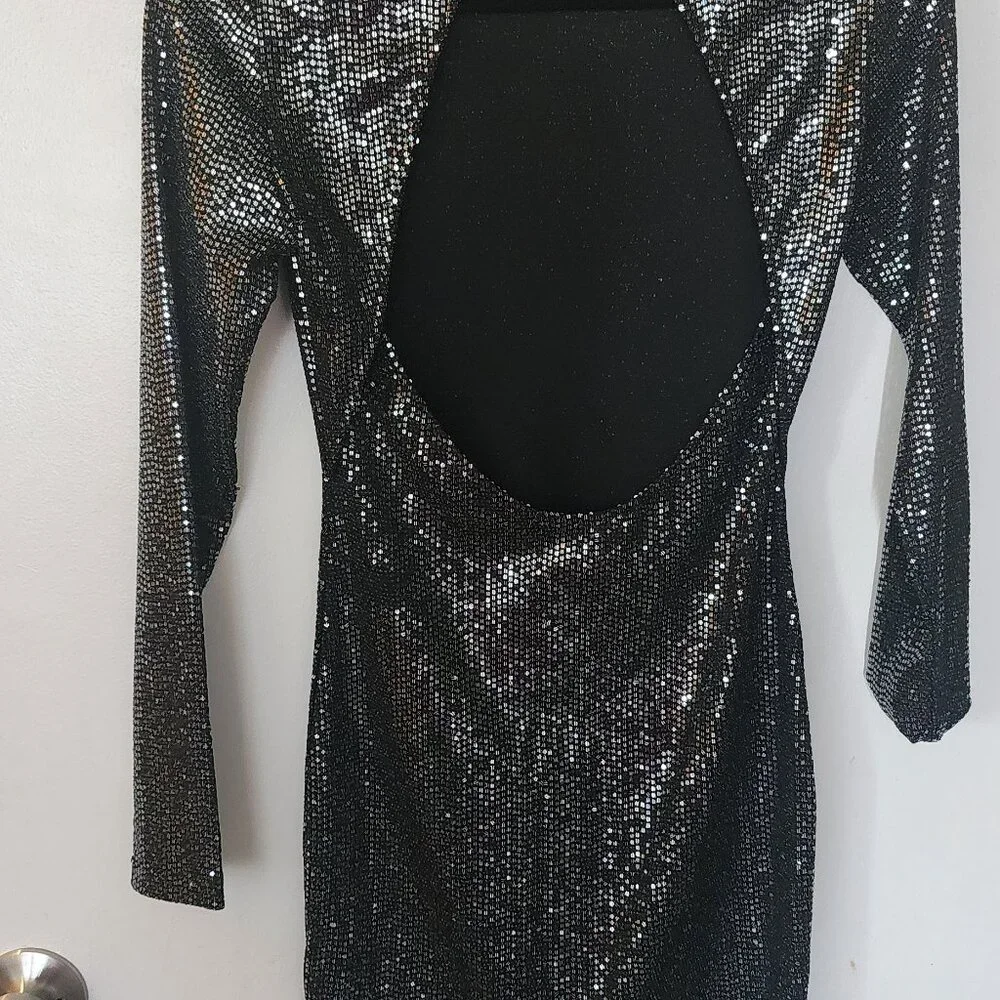 Gorgeous party dress! - Picture 5 of 7
